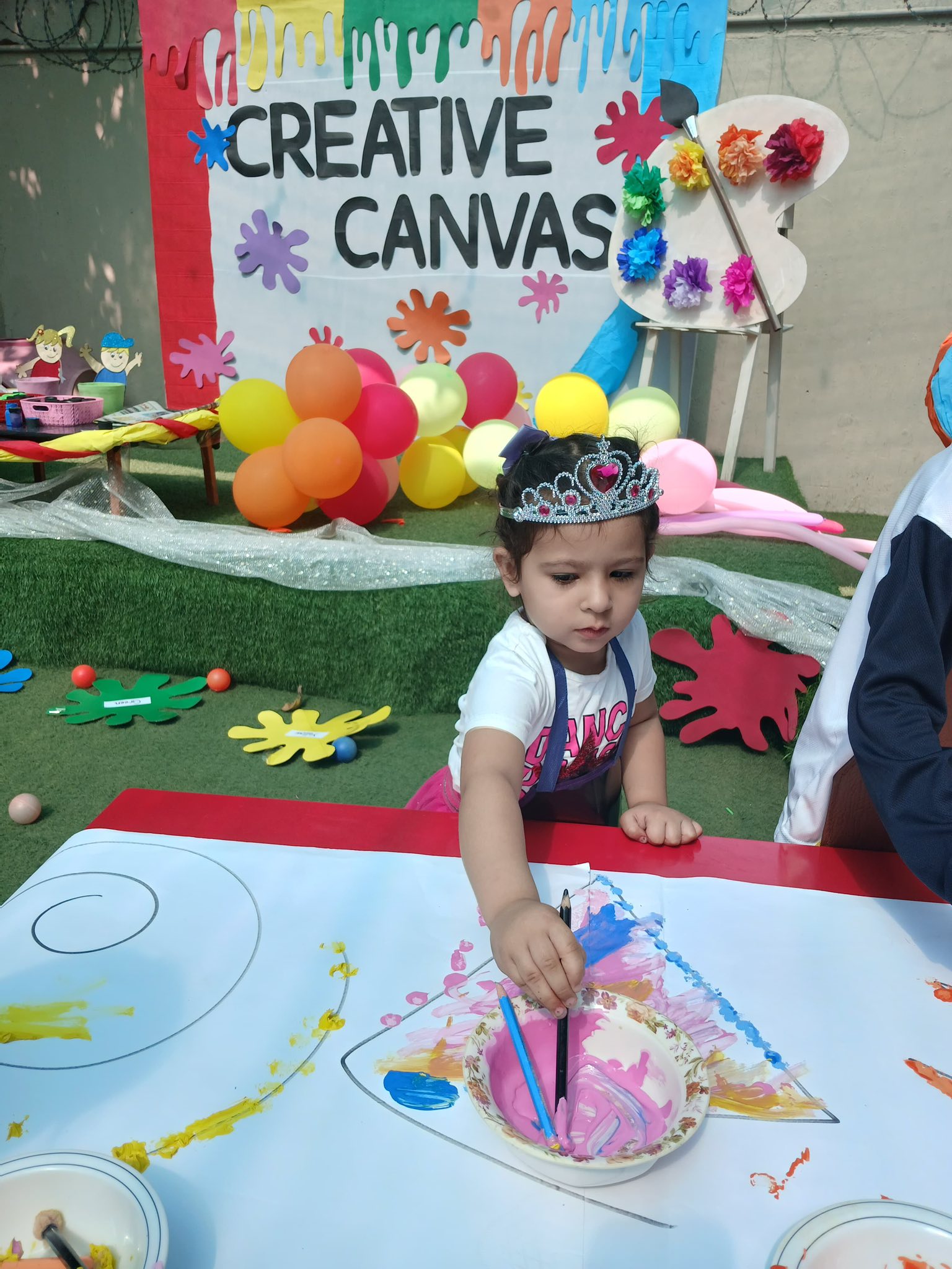 Tiny hands, big creativity!